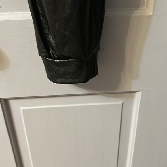 Commando Faux Leather Joggers - Picture 6 of 6